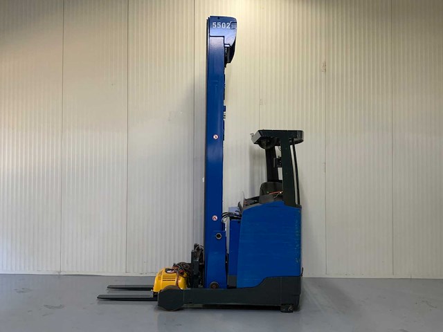 Jungheinrich etv 216 reach truck triplex - freelift - sideshift - camera op vork, acculader bj. 2015 - afbeelding 10 van  21