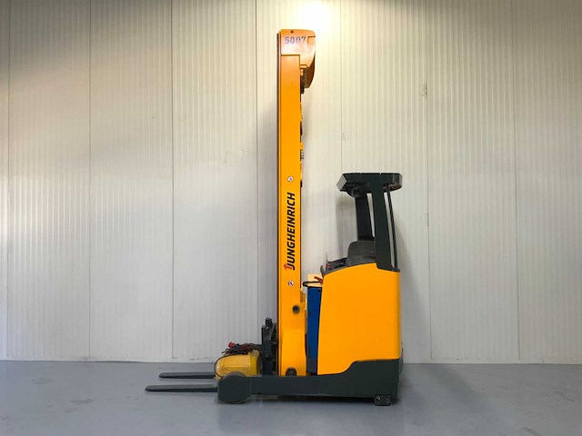 Jungheinrich etv 216 reach truck triplex - freelift - sideshift - afbeelding 10 van  17