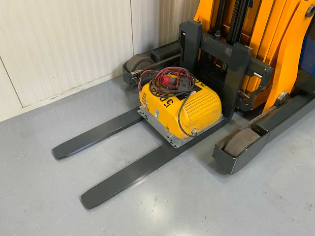 Jungheinrich etv 216 reach truck triplex - freelift - sideshift - afbeelding 7 van  17