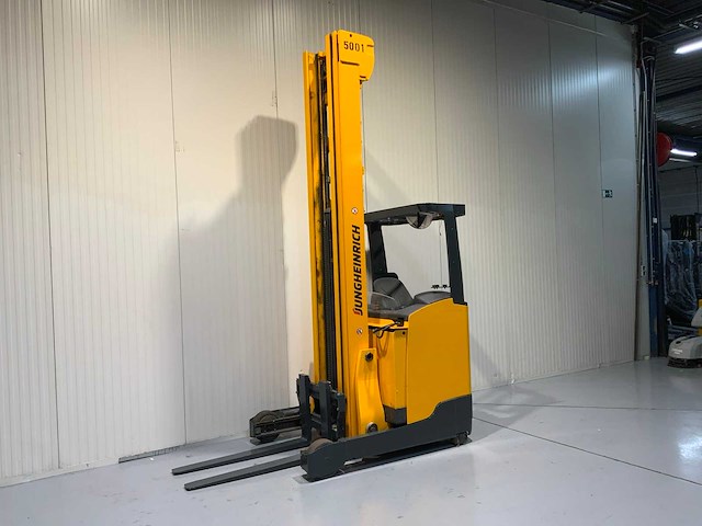 Jungheinrich etv 216 reach truck triplex - side-shift - freelift - afbeelding 1 van  25