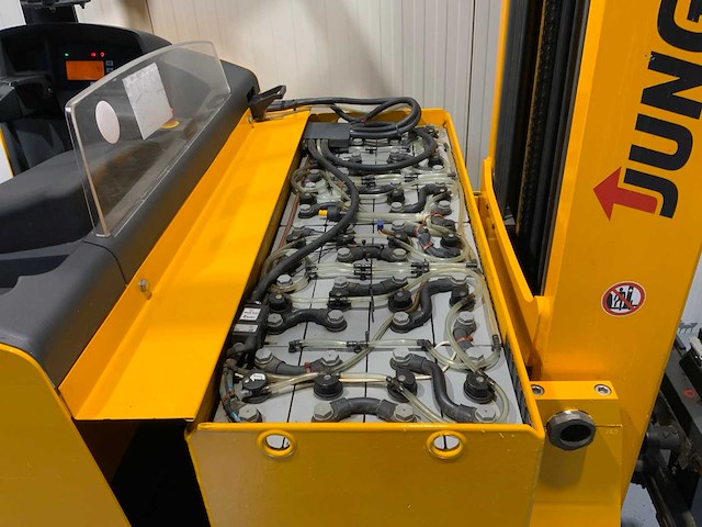Jungheinrich etv 216 reach truck triplex - side-shift - freelift - afbeelding 16 van  25