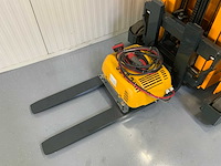 Jungheinrich etv 216 reach truck triplex - sideshift - freelift - afbeelding 9 van  19