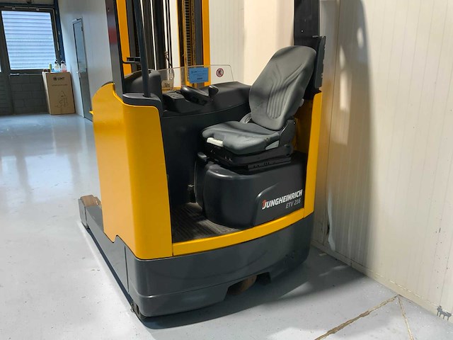 Jungheinrich etv 216 reach truck - afbeelding 11 van  25