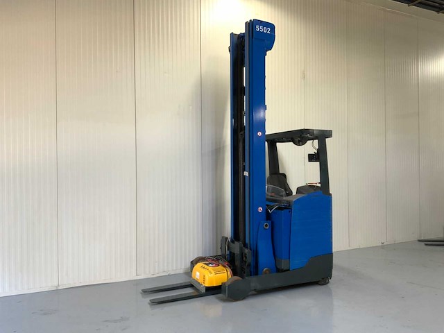 Jungheinrich etv 216 reachtruck triplex - freelift - sideshift - 9.4m - camera op vork - acculader - bj. 2015 - afbeelding 1 van  11