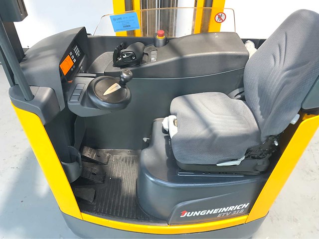 Jungheinrich etv 318 reach truck triplex - freelift - 2015 - afbeelding 4 van  21