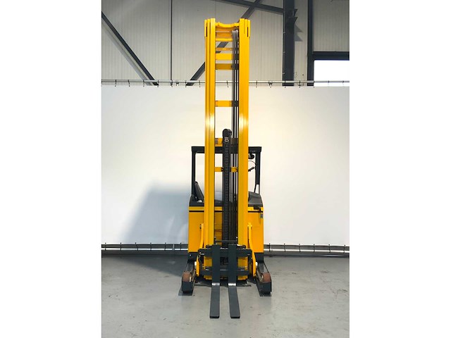 Jungheinrich etv 318 reach truck triplex - freelift - afbeelding 16 van  21