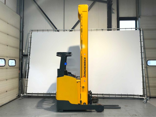 Jungheinrich etv 318 reach truck triplex - freelift - afbeelding 19 van  21