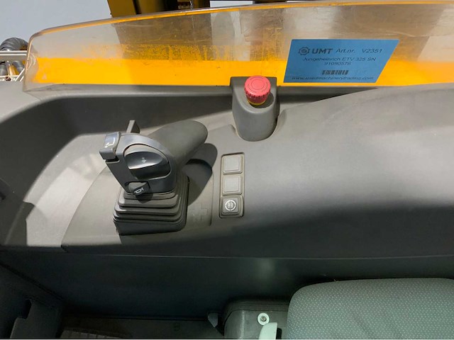 Jungheinrich etv 325 reach truck - sideshift - freelift - afbeelding 11 van  15