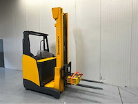 Jungheinrich etv110 - reachtruck - tiplex - freelift - sideshift - acculader - 4761 uur - 6,8m - afbeelding 3 van  17