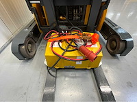 Jungheinrich etv110 - reachtruck - tiplex - freelift - sideshift - acculader - 4761 uur - 6,8m - afbeelding 13 van  17