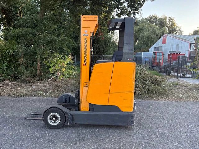Jungheinrich etvc16 reach truck 1600kg 5300mm - afbeelding 1 van  22