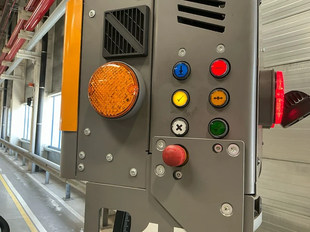 Jungheinrich ezs-350-a-ftf elektrische trekker - afbeelding 8 van  9