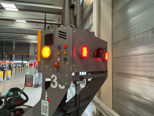 Jungheinrich ezs-350-a-ftf elektrische trekker - afbeelding 10 van  12