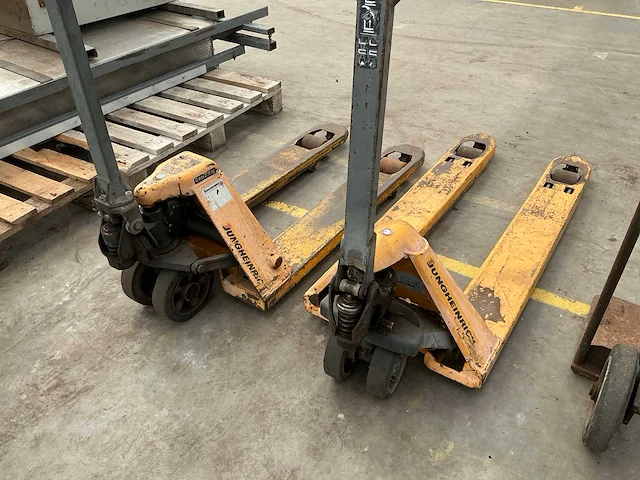 Jungheinrich hand hydraulische palletwagen en steekkar (3x) - afbeelding 4 van  5