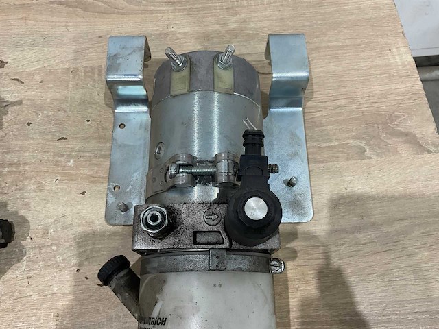 Jungheinrich hydrauliek pomp (3x) - afbeelding 9 van  9
