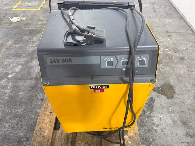 Jungheinrich slt 100 acculader (2x) - afbeelding 5 van  7