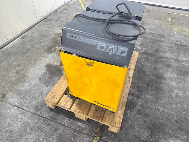 Jungheinrich slt 100 acculader (2x) - afbeelding 2 van  4