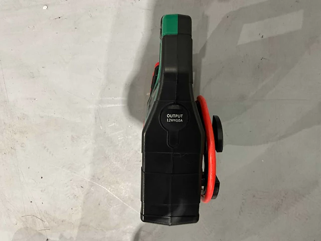 Jungwille - 2026 - 12/24 volt - startbooster / powerbank - afbeelding 6 van  9