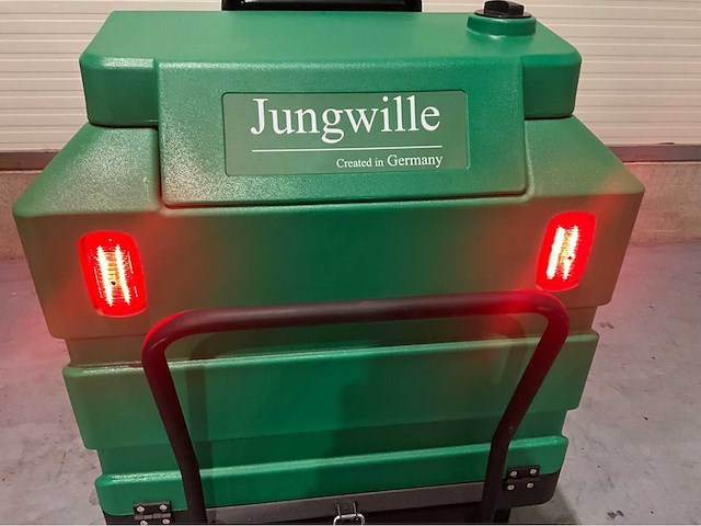Jungwille - 2026 - jw1202 - zelfrijdende opzitveegmachine - afbeelding 2 van  5