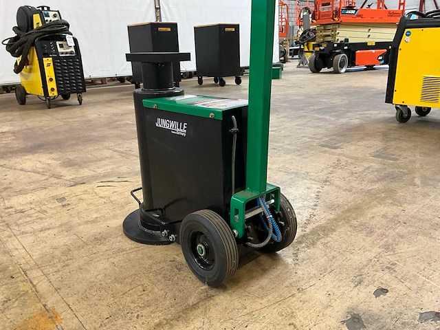 Jungwille 80t pneumatische garagekrik - afbeelding 2 van  5