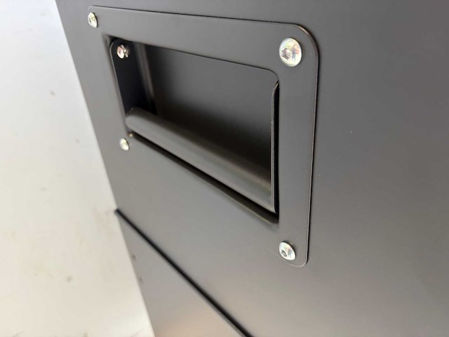Jungwille silverstone gereedschapswagen (automotive) - afbeelding 28 van  39