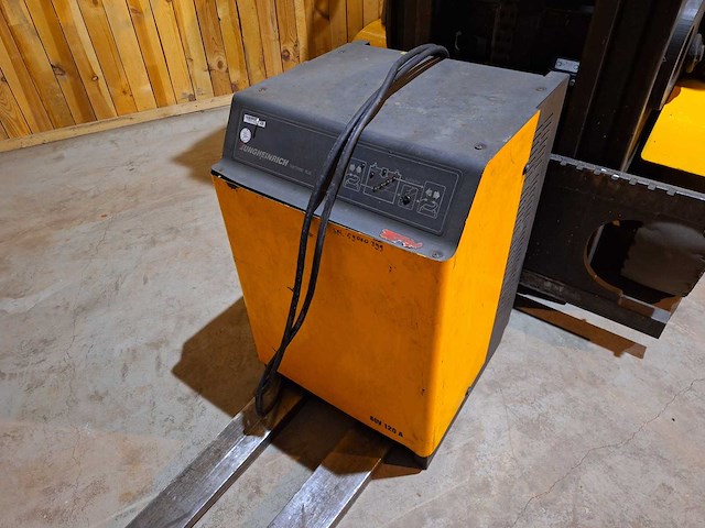 Junheinrich - efg-vac 25 sp - 4.40 triplex, free-lift - vorkheftruck - afbeelding 3 van  12