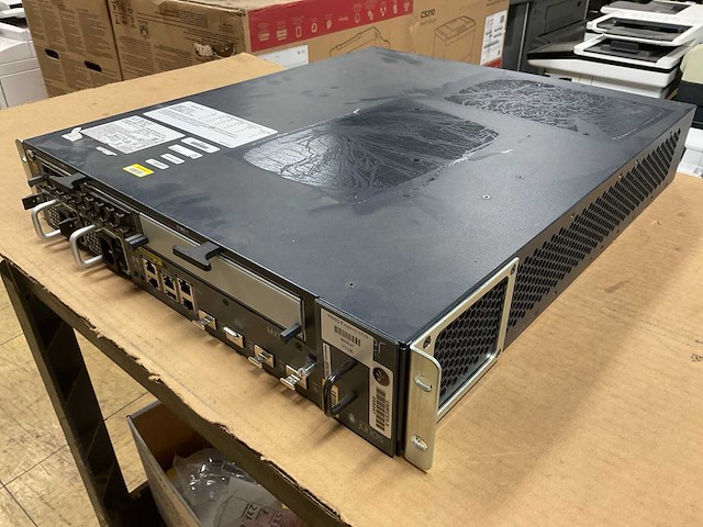 Juniper mx5-t internet router - afbeelding 2 van  5