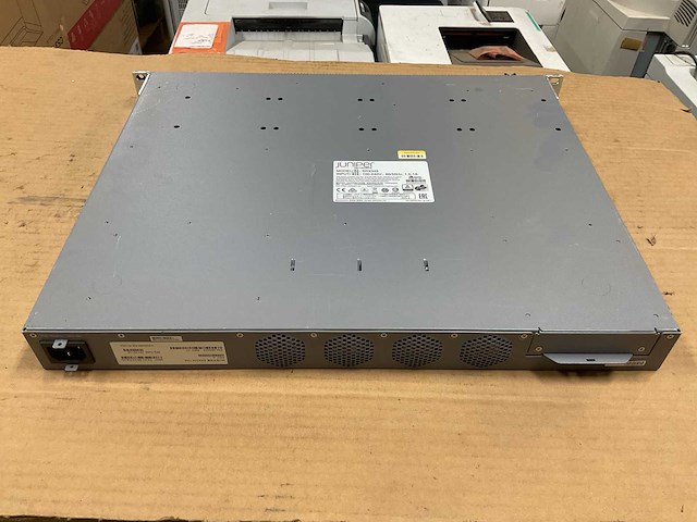 Juniper srx345 firewall - afbeelding 4 van  5