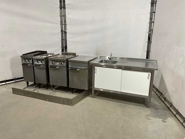 Juno - horeca keuken apparatuur - afbeelding 1 van  12