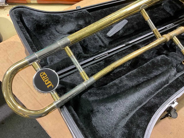 Jupiter trombone - afbeelding 2 van  9
