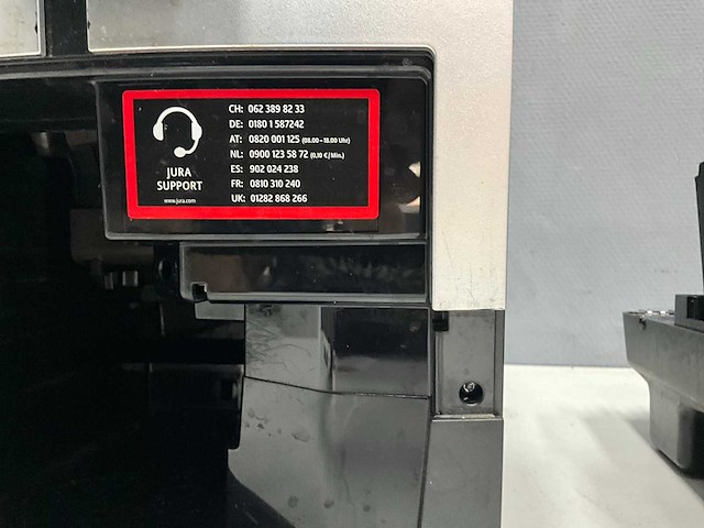 Jura - x8 - koffieautomaat - afbeelding 6 van  9