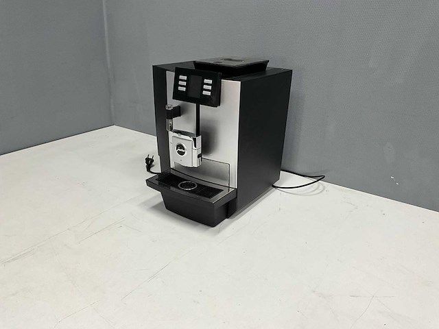 Jura - x8/739 - koffiemachine - afbeelding 1 van  14