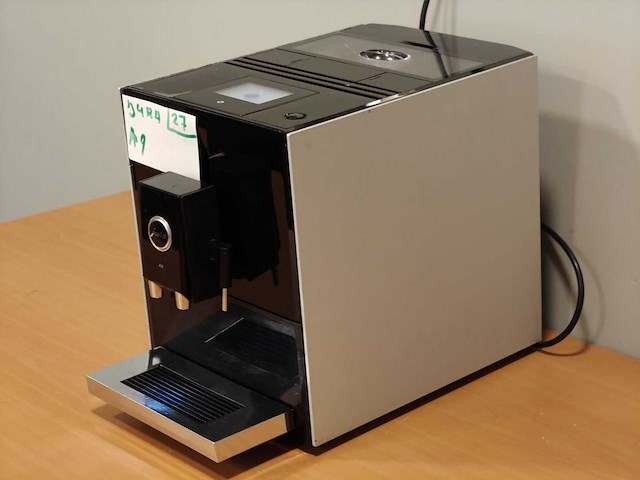 Jura a9 (27) koffiemachine - afbeelding 1 van  5