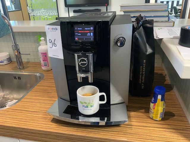 Jura e6 espressomachine - afbeelding 1 van  3