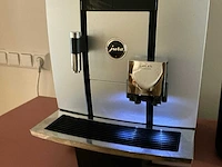 Jura giga x7c professional koffie- & espressomachine - afbeelding 2 van  8