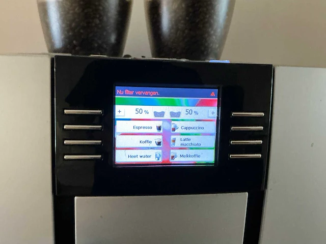 Jura giga x7c professional koffie- & espressomachine - afbeelding 8 van  8