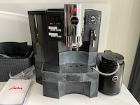 Jura impressa xs9 koffie- & espressomachine en kopjeswarmer - afbeelding 2 van  7