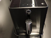 Jura volautomatische espressomachine type 681 - afbeelding 1 van  6