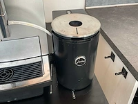 Jura x8 espressomachines met cool control - afbeelding 4 van  5