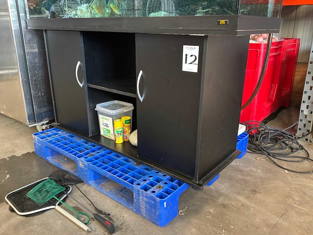 Juwel aquarium met onderkast - afbeelding 14 van  17