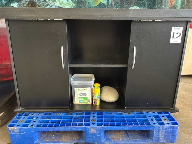 Juwel aquarium met onderkast - afbeelding 15 van  17