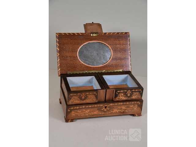 Juwelen kist met speelwerk - afbeelding 2 van  6