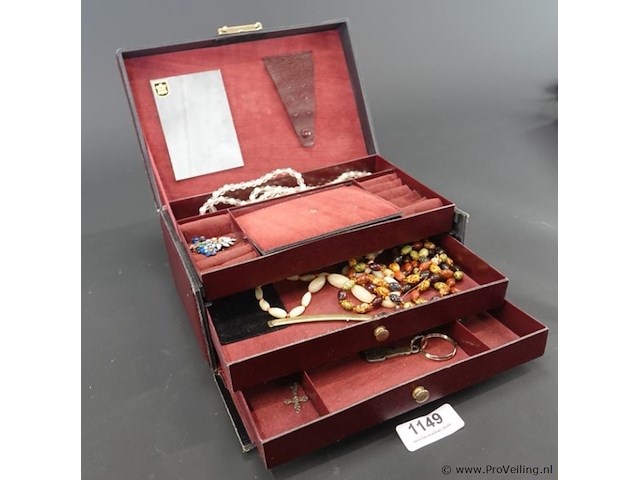 Juwelen kistje met laden en inhoud - afbeelding 1 van  5