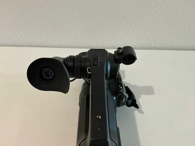 Jvc - gy-hm70e - videocamera - afbeelding 4 van  16