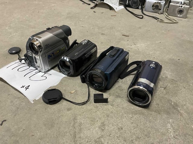 Jvc fotocamera (4x) - afbeelding 1 van  2