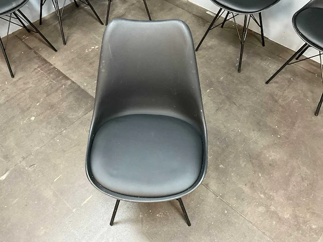 Jysk - kuipstoel monstrum / kastrup of ejby - wachtkamerstoelen (6x) - afbeelding 2 van  6