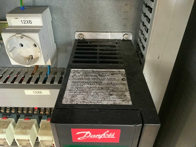 K en g weber pp74-12 flessensluitmachine - afbeelding 11 van  23