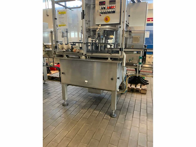 K en g weber pp74-12 flessensluitmachine - afbeelding 17 van  23