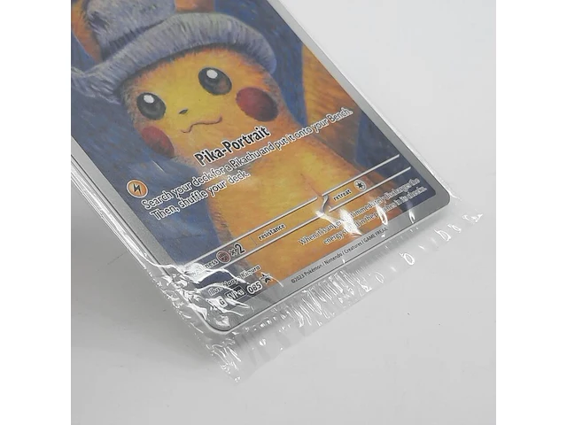 Kaart, pokémon, pikachu with grey felt hat svp 085 promo, 2023 - afbeelding 3 van  4