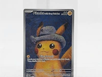 Kaart, pokémon, pikachu with grey felt hat svp 085 promo, 2023